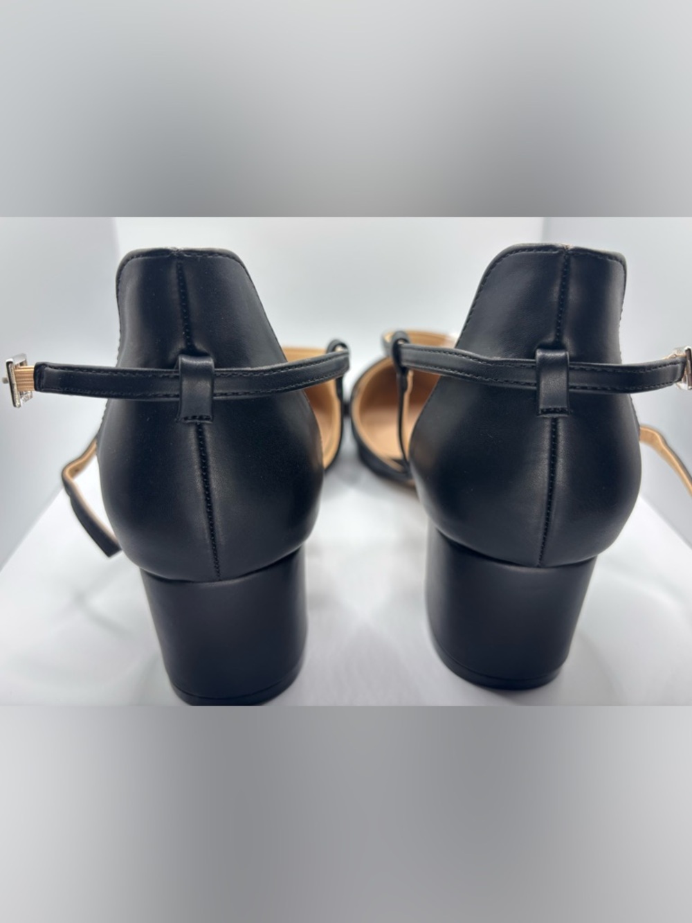 Journee Galvinn Women’s Heels size 9 - Picture 4 of 8